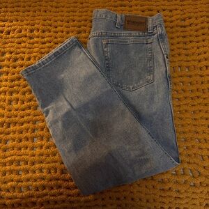 Wrangler Blue Straight Jeans Classic Denim